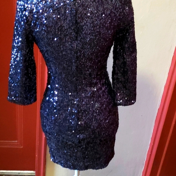 EZPRESS V-neck Sequin Dress Size 2 - Picture 8 of 12